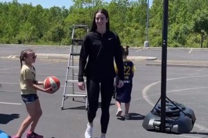 锲而不舍的小朋友！去**的篮球梦克拉克版！